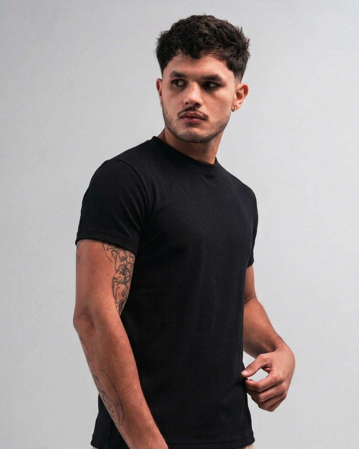 Camiseta De Rib Cávilar, streetwear colombiano — vista 3